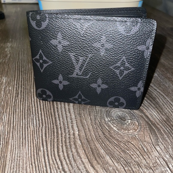 Louis Vuitton Monogram Eclipse Wallet (excellent condition!!) - Picture 2 of 3